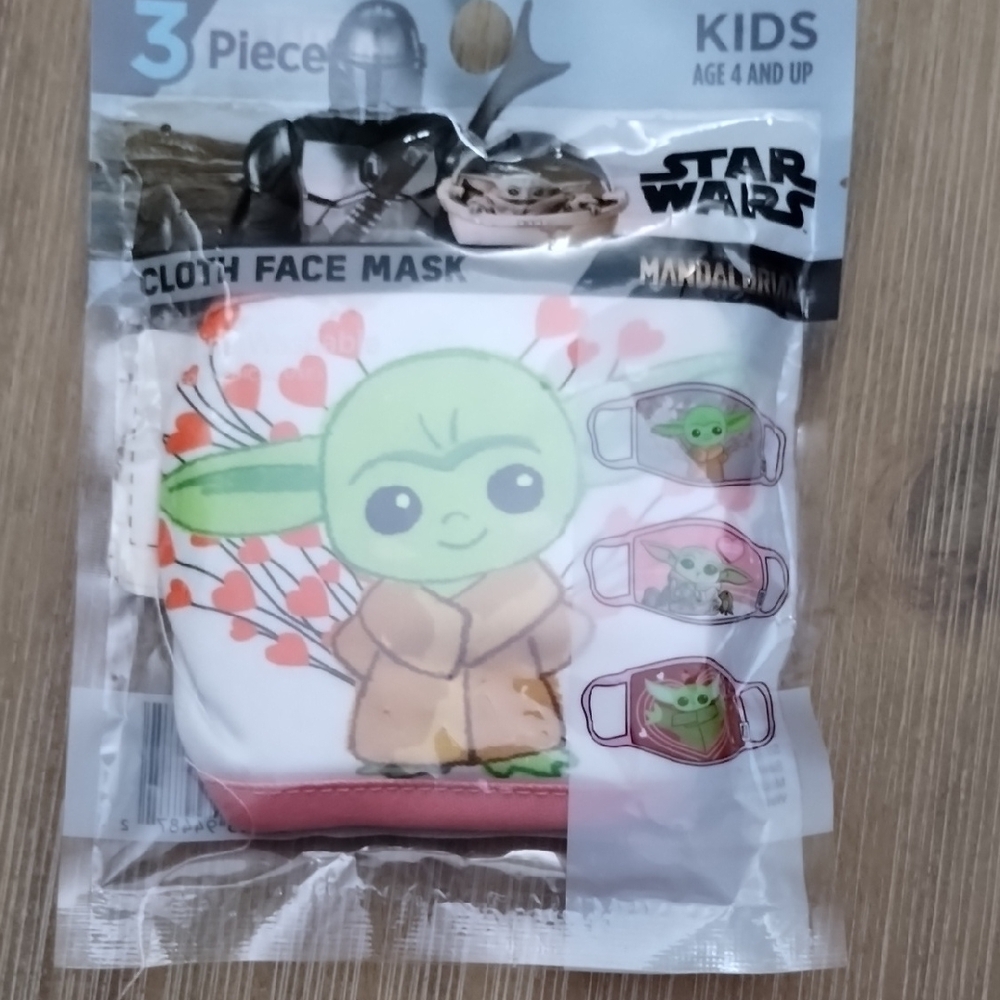 3 Pc Star Wars Mandalorian Kids Face Mask Set - Grogo The Child Nib